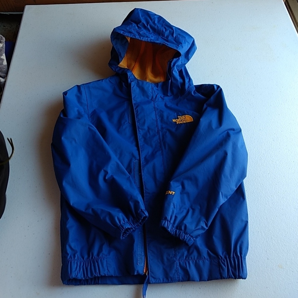 Light jacket/raincoat